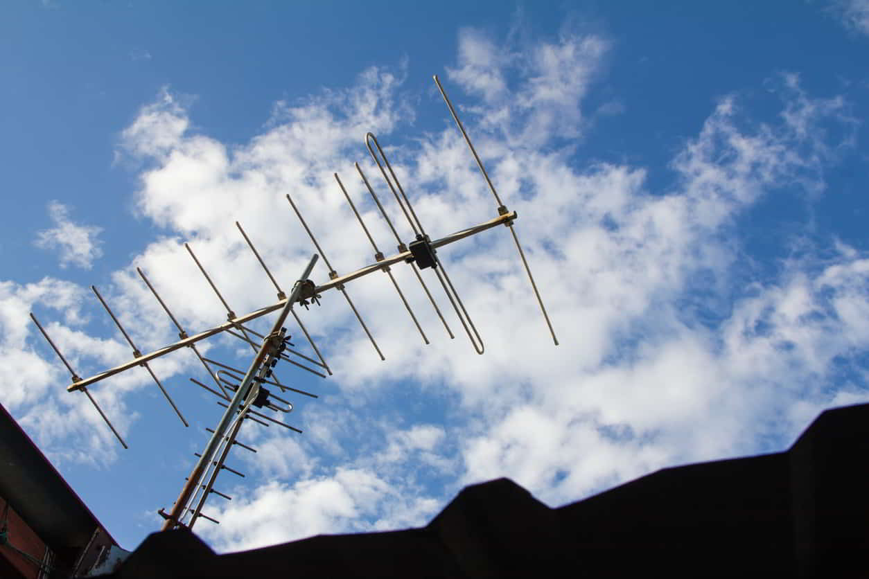 Best Long Range TV Antenna How To Select The Best Solution For You Camoguys