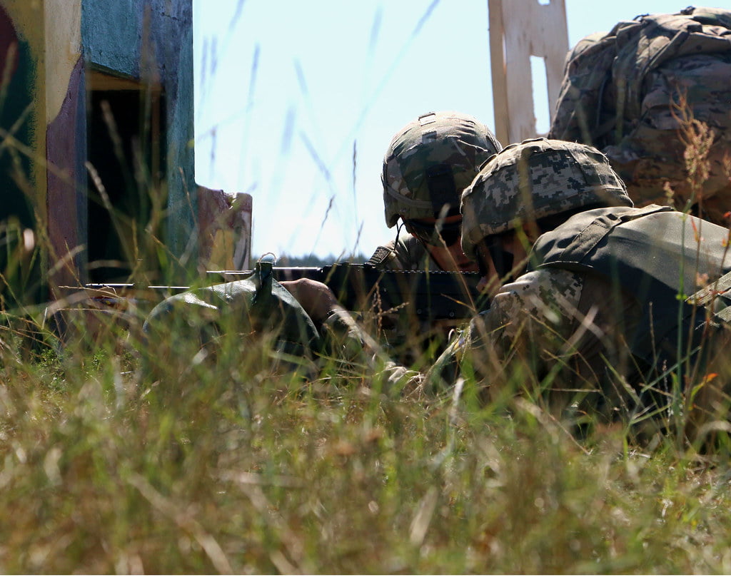 How Many Db Do Earplugs and Earmuffs Reduce? Camoguys