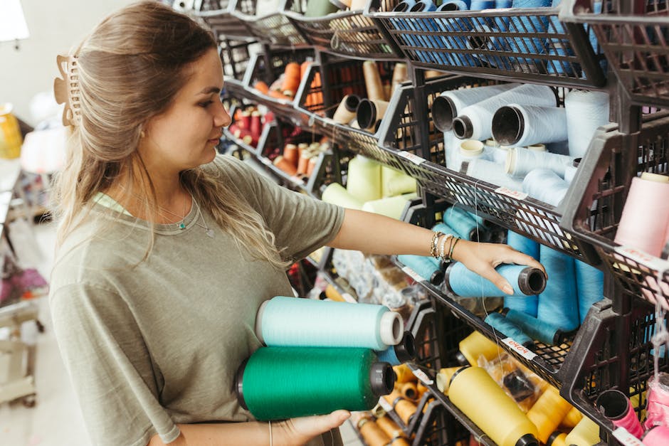 Threading vs. Plucking Which is Best for Hair Removal? Camoguys