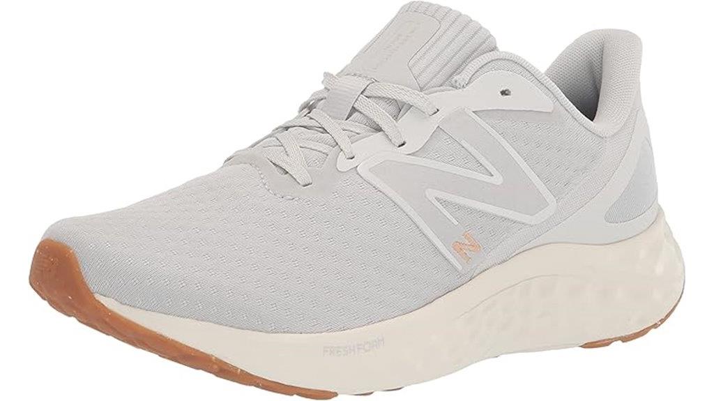 lightweight running shoe design