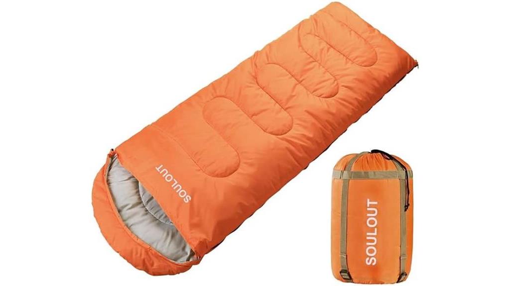 warm and lightweight sleeping bag