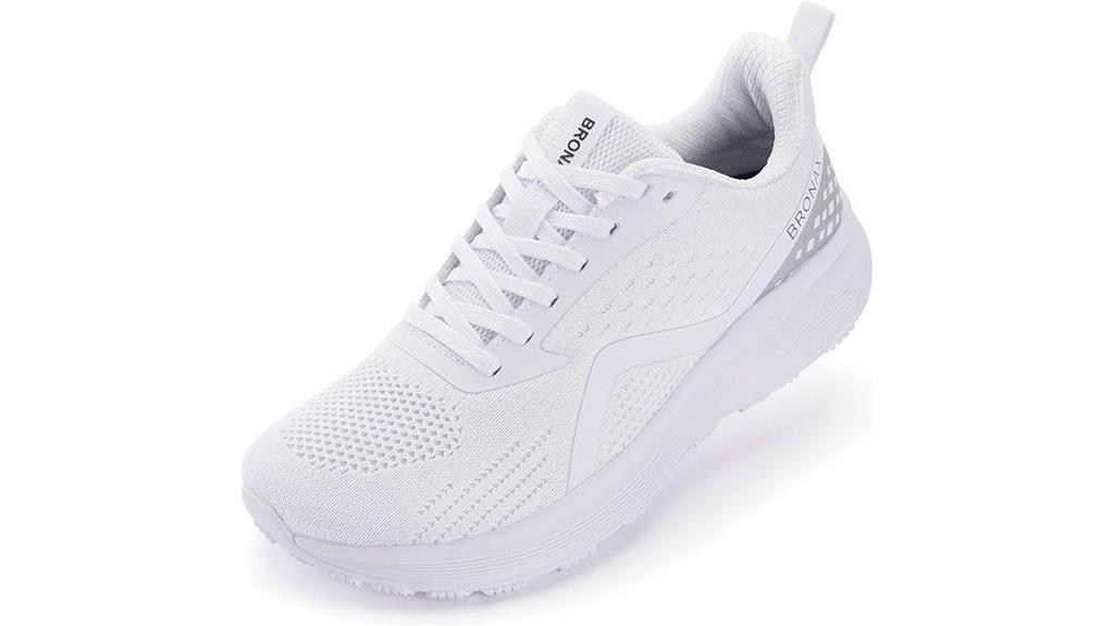 wide toe box design