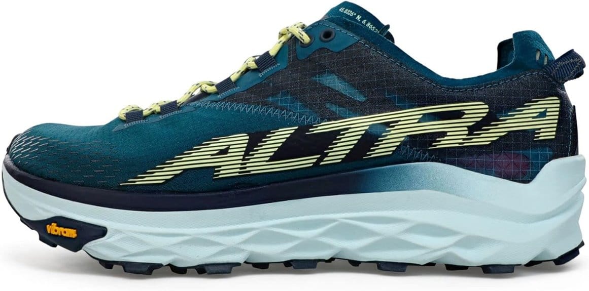 women s trail running shoe
